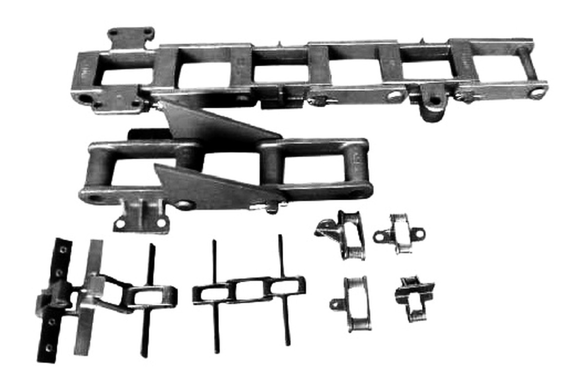 Conveyor chain assemblies with attachment options