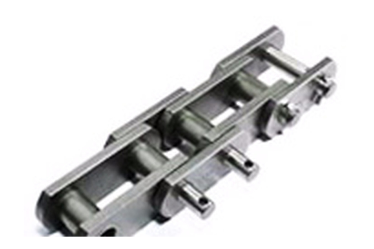 Heavy industrial chain with extended pins